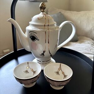 Miss Etoile Large Teapot with 2 Cups